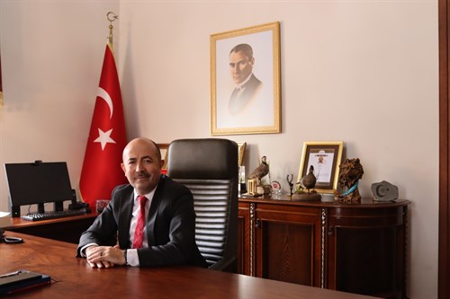  Sayın Kaymakamımız Bülent UYGUR'un "24 Kasım Öğretmenler Günü" Mesajı